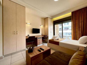 Karl s Single Room with Gym and Bar